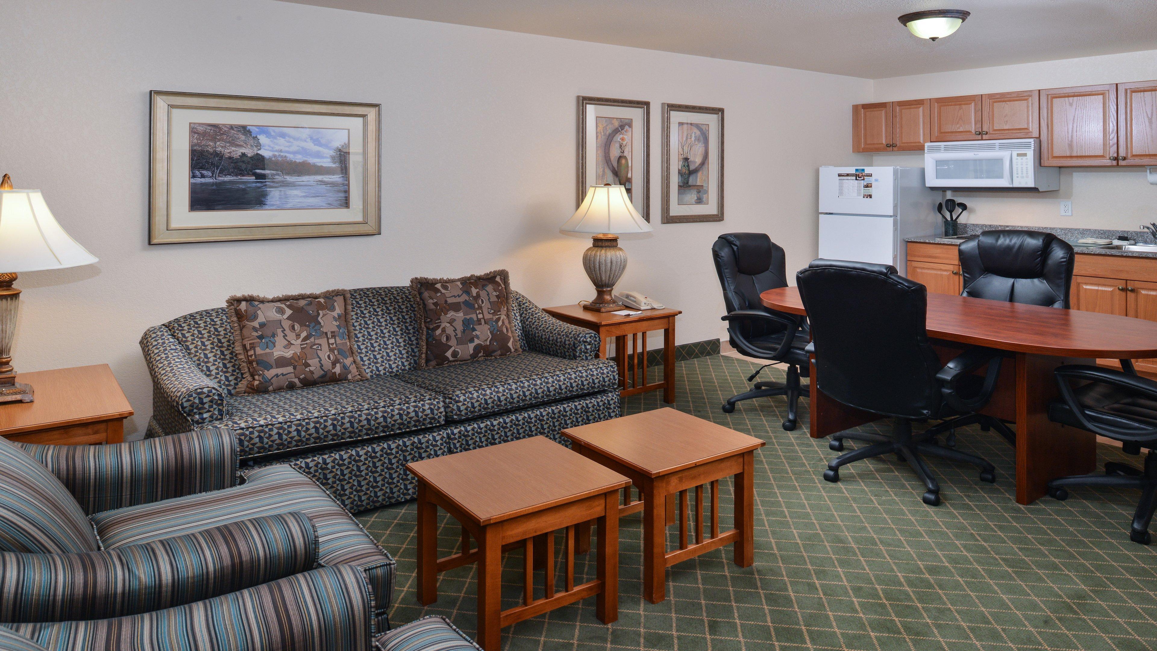 Hotel Staybridge - Airport By Ihg