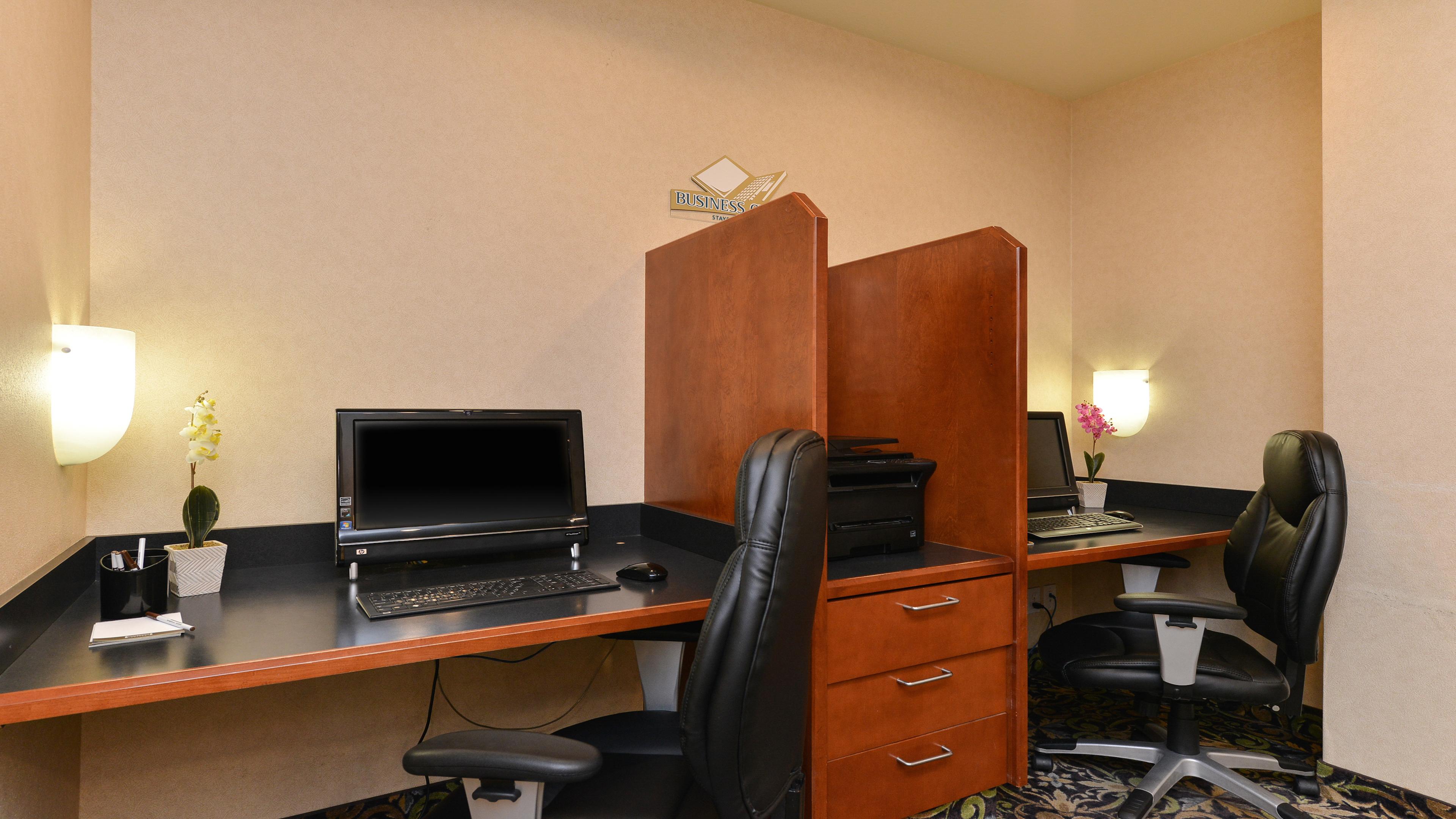 Staybridge - Airport By Ihg Hotel