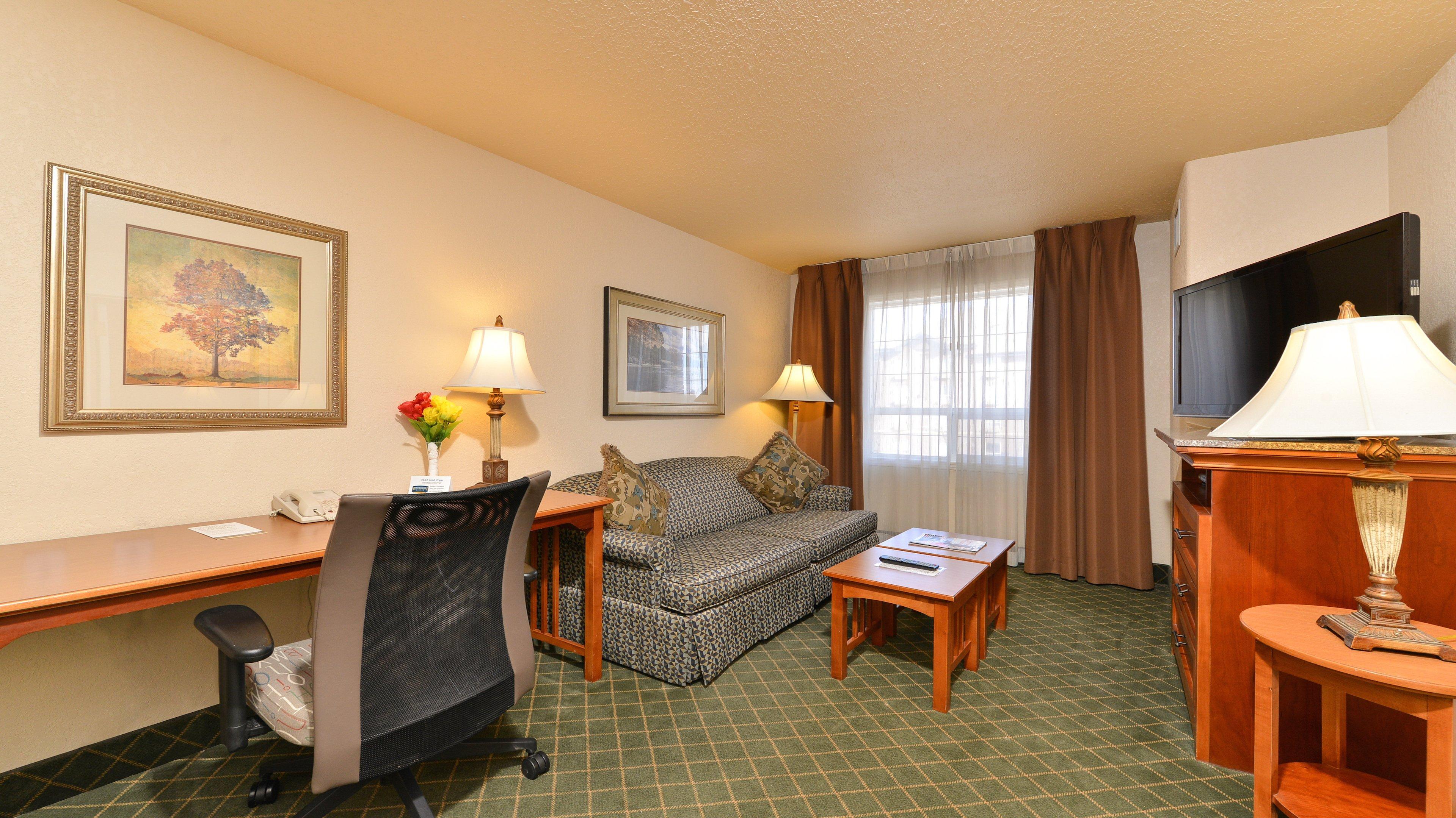 Staybridge - Airport By Ihg Hotel