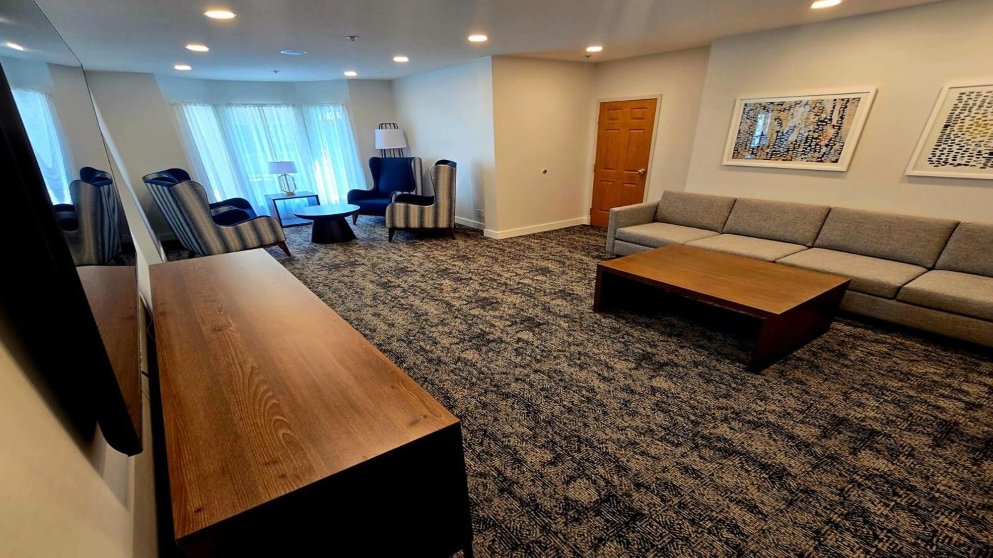 Hotel Staybridge - Airport By Ihg